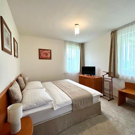 Chance Apartman-Birdland Villapark Buekfuerdo Exterior foto