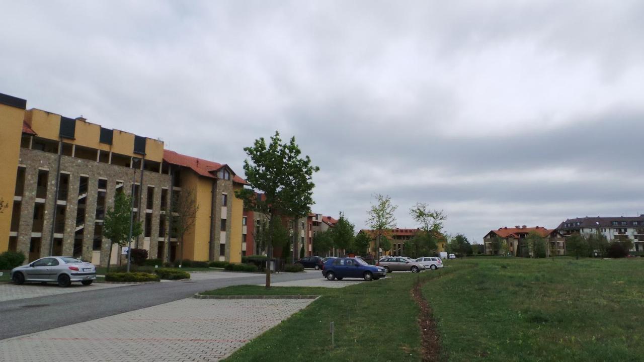 Chance Apartman-Birdland Villapark Buekfuerdo Exterior foto