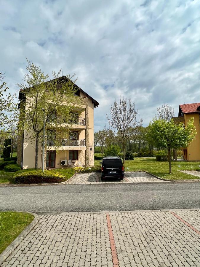 Chance Apartman-Birdland Villapark Buekfuerdo Exterior foto